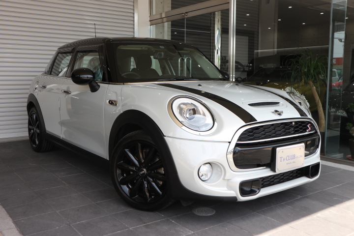 鏡野が おしゃれな ミニ Mini Cooper Sd 5 ドア