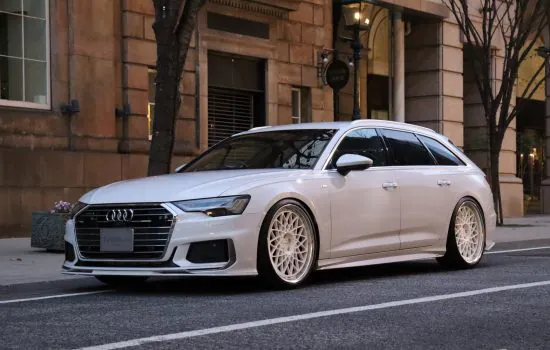 2025 DEMOCAR  AUDI　A6_AVANT  45TFSI  S_LINE